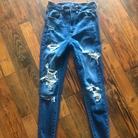 NEW: size 2 short AE skinny ripped jeans